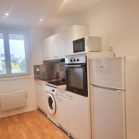 Exigehome - Appartement En Plein Centre-Ville Montigny-le-Bretonneux Exteriör bild